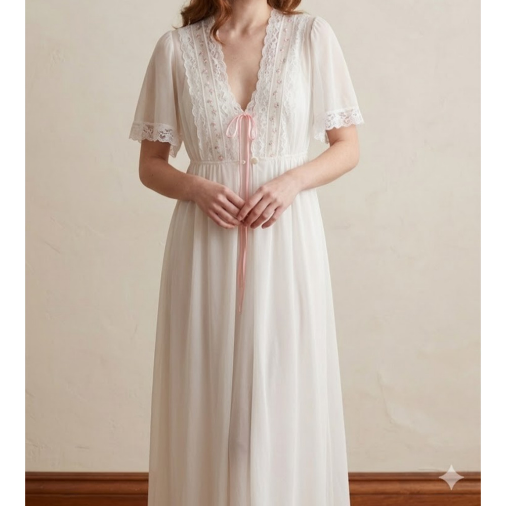 VTG Dreamaway Peignoir Set Medium White Nylon Lace Embroidered Roses Robe Gown